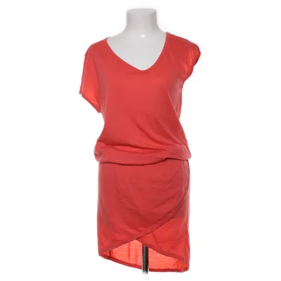 Robe portefeuille (Rouge) de Super.Natural Nylon, Laine