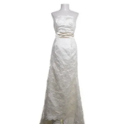 Brudklänning (Vit) från JJ's House