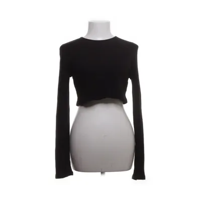 Crop top (Black) from Chiquelle