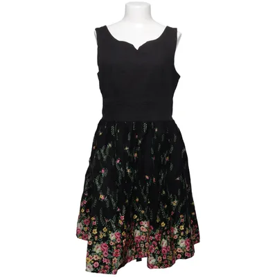 Klänning (Svart, Flerfärgad) från Lindy Bop Bomull, Elastan, Polyester