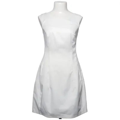 Robe (Blanc) de Ester Élasthane, Polyester