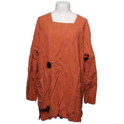 Robe (Orange) de Olars Ulla Klädd i Konst Lin