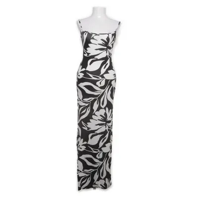 Robe longue (Noir, Blanc) de Boohoo
