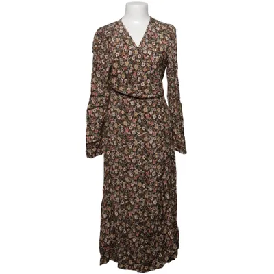 Slå-om-kjole (Wrapped In My Winter Garden Midi Dress) fra Pure Female Cupro, Viscose
