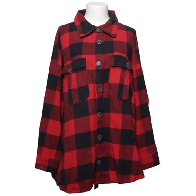 Skjortejakke (Red plaid flannel overshirt, oversized lumberjack shirt, buffalo check flannel, y2k streetwear flannel, grunge aesthetic shirt, oversized plaid jacket, red black checkered shirt, cozy flannel layer, vintage inspired overshirt, skater style clothing, casual streetwear jacket, soft grunge fashion, oversized shacket, warm plaid outerwear, alternative fashion style, unisex flannel shirt, retro street fashion, comfy oversized fit, autumn aesthetic outfit, layered casual look, tumblr grunge aesthetic, cozy oversized shirt, indie streetwear style, casual everyday flannel, relaxed fit overshirt, pinterest aesthetic fashion, tiktok streetwear, classic plaid shirt, urban casual style, laid back fashion y2k, grunge, plaid, flannel, oversized, lumberjack style, streetwear, soft grunge, skater aesthetic, indie fashion, cozy vibes, retro fashion, alternative style, oversized fit, casual layer, autumn fashion, tumblr aesthetic, relaxed style, vintage inspired, urban outfit, pinterest fashion, tiktok aesthetic, comfy outfit, buffalo plaid, casual chic, unisex style, laid back look, aesthetic clothing, everyday streetwear, warm cozy fashion) fra H&M Bomuld