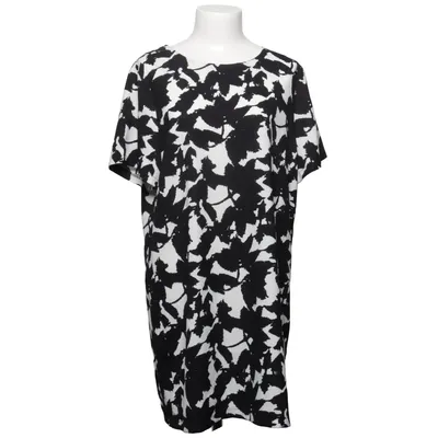 Dress (Black, White) from Fashion Union Polyester