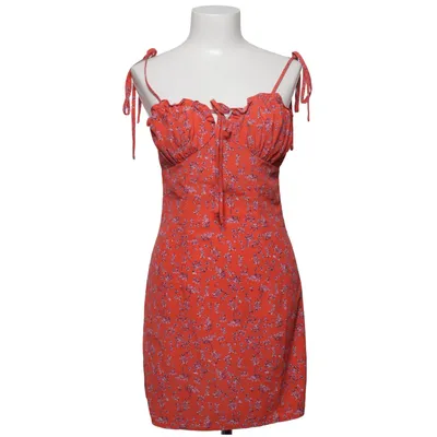 Klänning (Röd, Flerfärgad) från Nelly x Glamorous Polyester