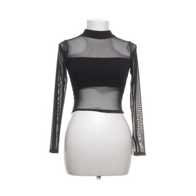 Långärmad t-shirt (Svart) från Fashion Nova