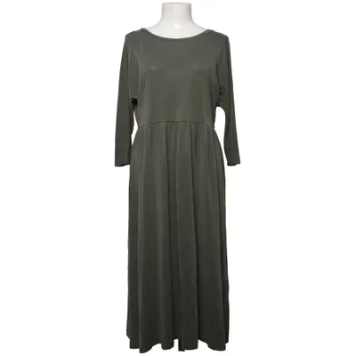 Robe (Vert) de Minimum Modal, Polyester
