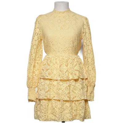 Robe (Jaune) de Alexandra Nilsson x Bubbleroom