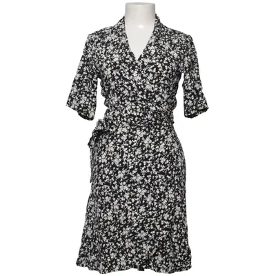 Robe portefeuille (Noir, Blanc) de Ganni Viscose
