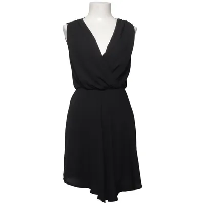 Klänning (WRAP CHIFFON SKATER DRESS) från NLY One Polyester