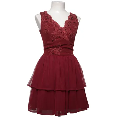 Robe de cocktail (Rouge) de Elizabeth