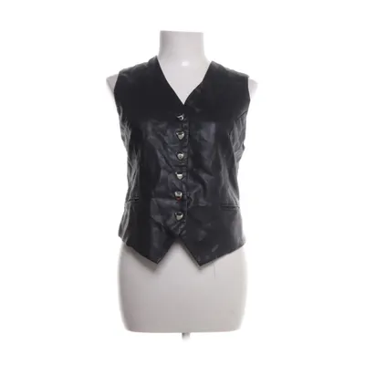 Väst (Svart) från Showroom