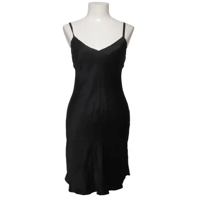 Slip (Black) from Lady Avenue Silk