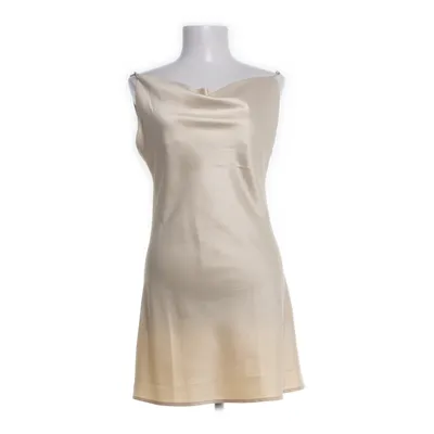 Robe (Beige) de M-KAE Polyester
