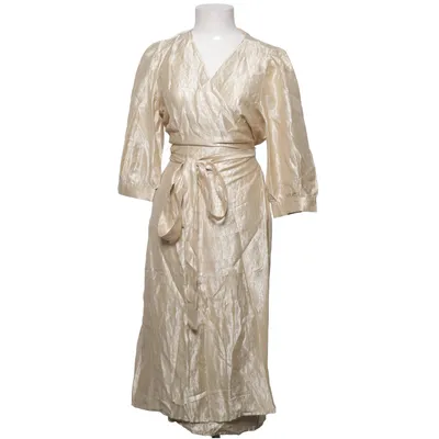 Slå-om-kjole (Guld) fra Love & Divine Polyester, Viscose