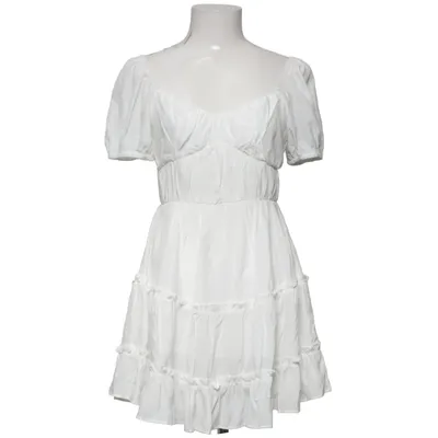 Robe (Blanc) de Dennis Maglic Polyester