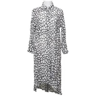 Robe chemise (Noir, Blanc) de Lara