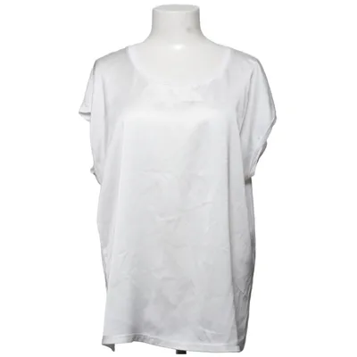 T-shirt (Vit) från Lawrence Grey