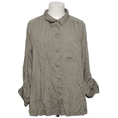 Shirt (Green) from Janina Curved Lyocell