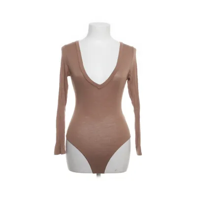 Body (Brun) från Fashion Nova