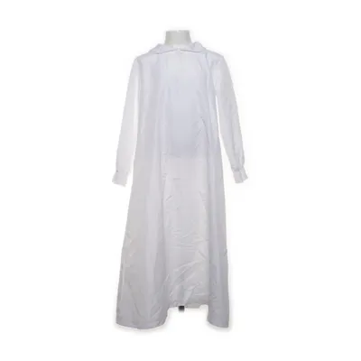 Robe (Blanc) de EMF Polyester