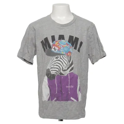 T-shirt (Gray, Multicolored) from American College