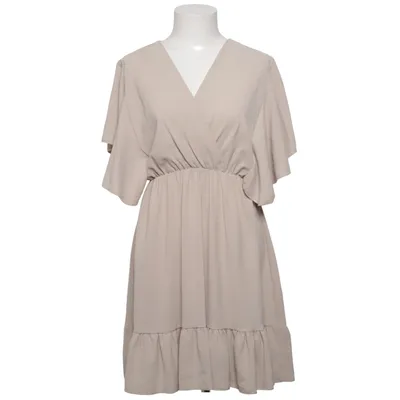 Robe (Beige) de Lily Rose