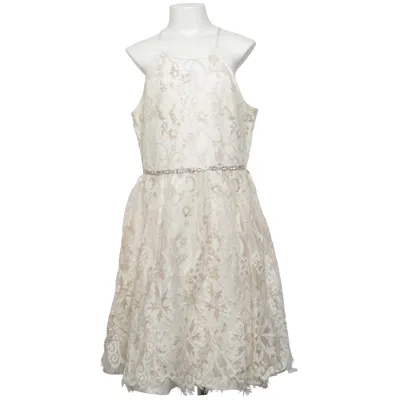 Cocktailklänning (Vit, Guldfärgad) från Rare Editions Metallfiber, Polyamid, Polyester