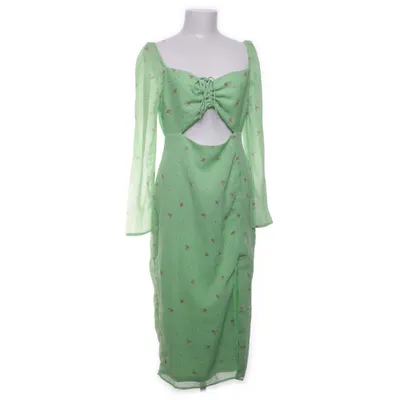 Robe (Keyhole Front Dress) de NLY Trend Polyester
