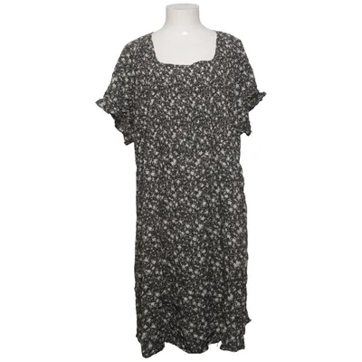 Robe (Noir, Blanc) de Studio Clothing Viscose