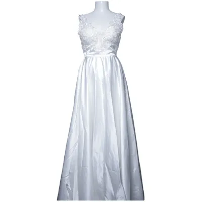 Wedding dress (White) from Hebeos