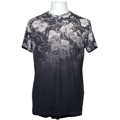 T-shirt (Svart, Flerfärgad) från Cedarwood State Polyester