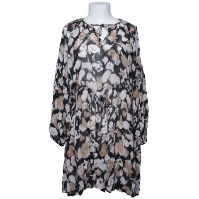 Robe (Noir, Beige, Blanc) de The Earth Collection