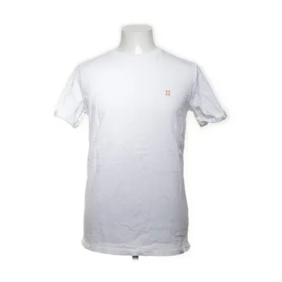 T-shirt (White) from Les Deux Cotton