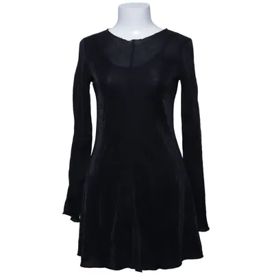 Robe (Noir) de Angelica Blick x NA-KD