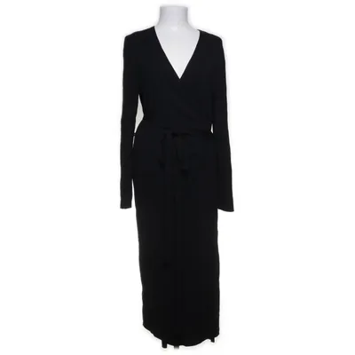 Omlottklänning (Svart) från Arket Polyamid, Viskos