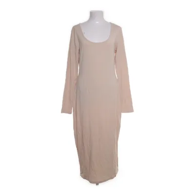 Maxi jurk (Beige) van Boohoo