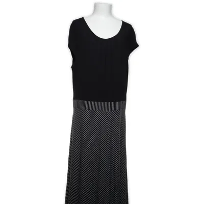 Långklänning (Svart, Vit) från Anna Field Curvy