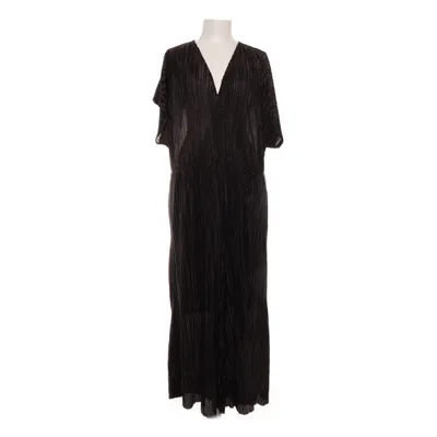 Byxdress (Svart) från New Look Curves