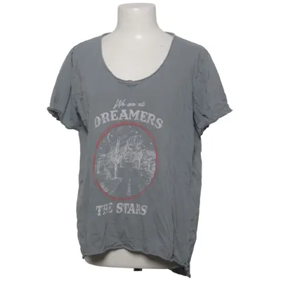 T-shirt (Gray) from Monday Afternoon