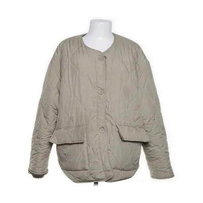 For (Beige, Grøn) fra Pull & Bear Polyester