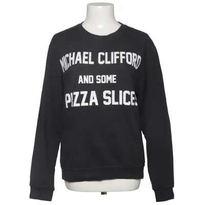 Sweatshirt (Black) from Jerzees