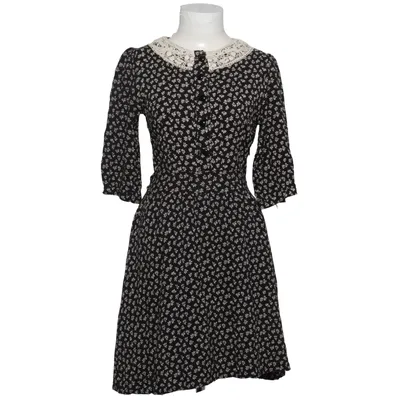 Klänning (Svart, Vit) från Mint & Berry Viskos