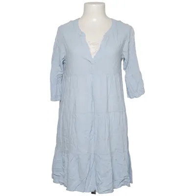 Robe (Bleu) de Essentials Viscose