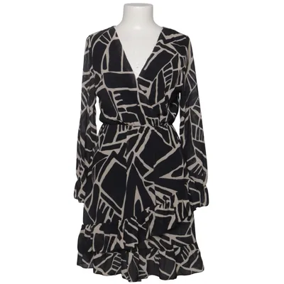 Wrap dress (Black, Beige) from New Collection