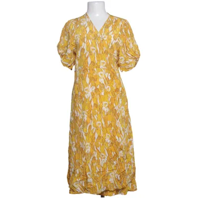 Wikkeljurk (Geel, Wit) van Gestuz Viscose
