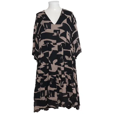 Klänning (BERLING) från Essentiel Antwerp Viskos