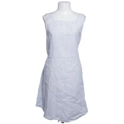 Robe (Blanc, Bleu) de Ioanna Kourbela